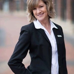 Meet your Posher, Sherry